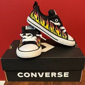 Converse toddler low top street slip on